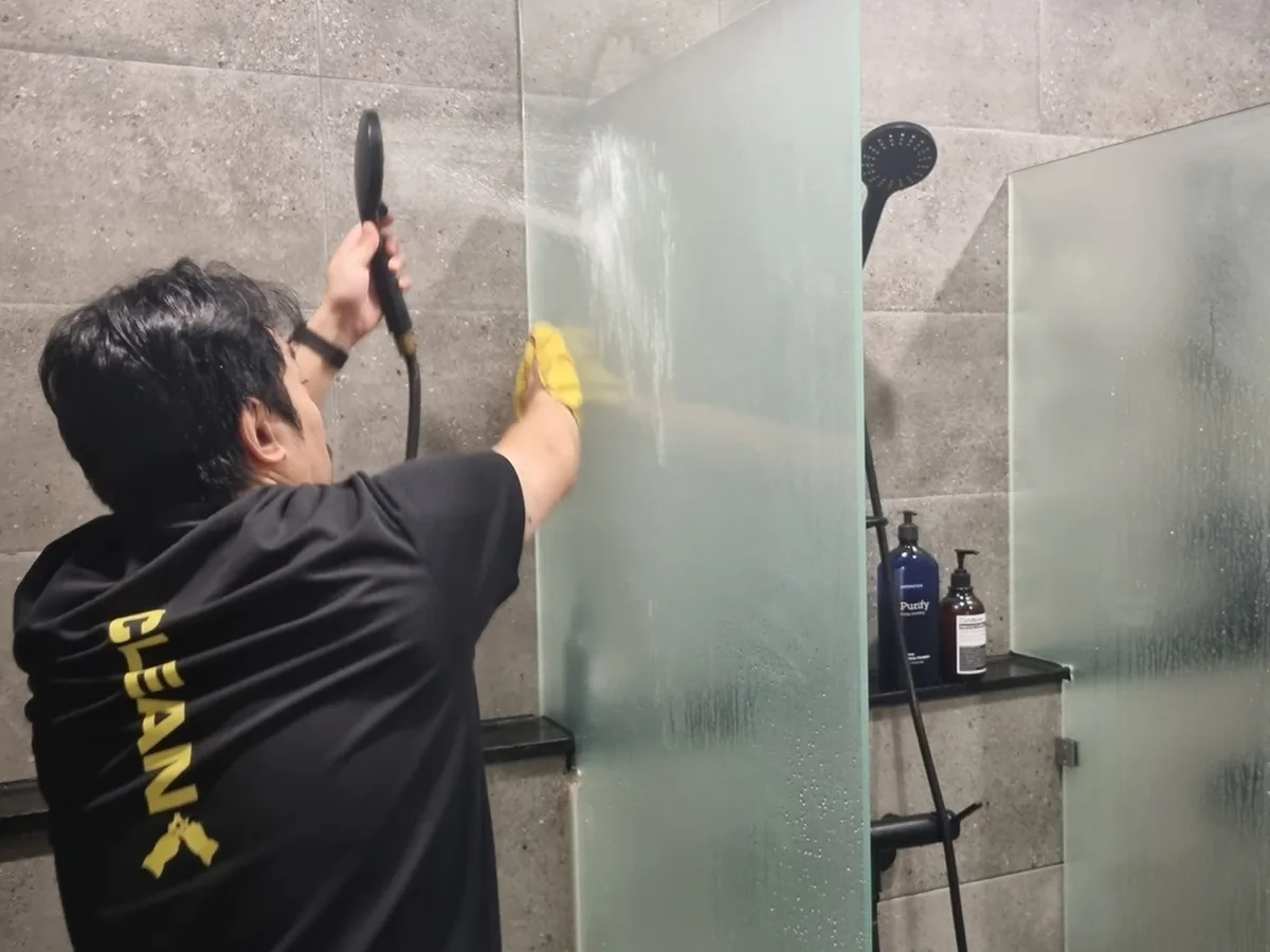 대덕구 갈전동 헬스장 복도·대기 동선 야간 위생청소 사례 - 행진크린